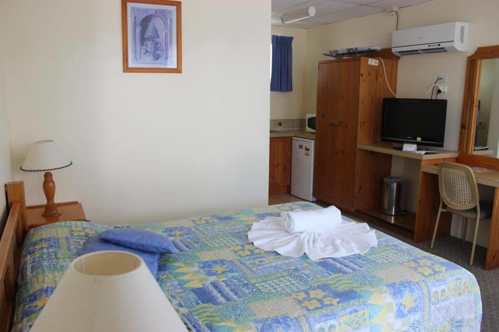 Cooks Endeavour Motor Inn Tweed Heads Bagian luar foto